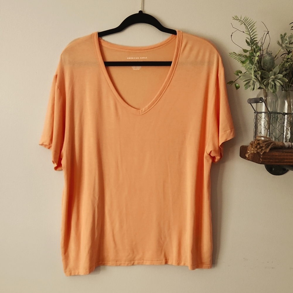 EUC American Eagle Soft & Soft V-Neck Tee, Orange, Large